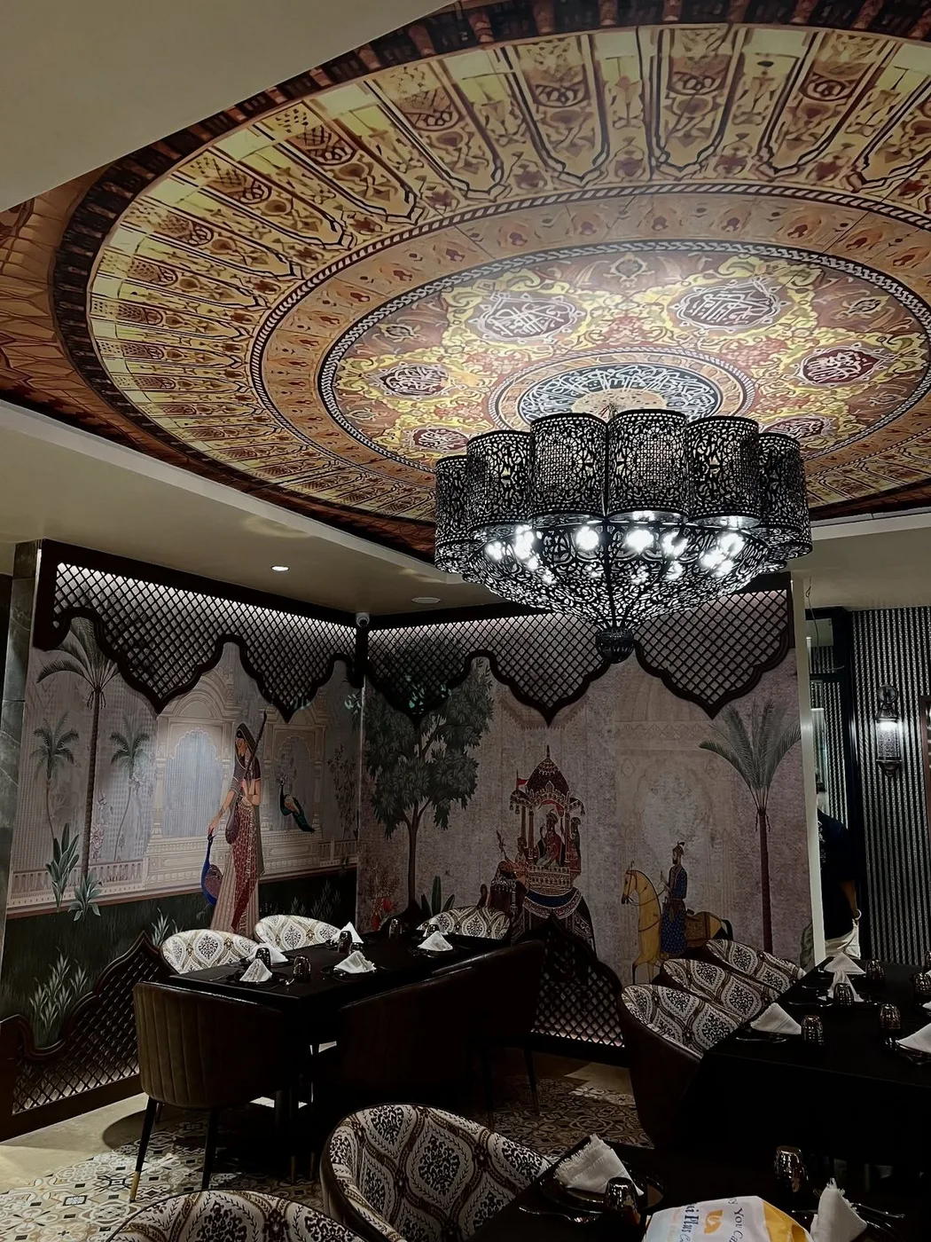 Royal Mughal-inspired ambience at Tajnuma, Agra